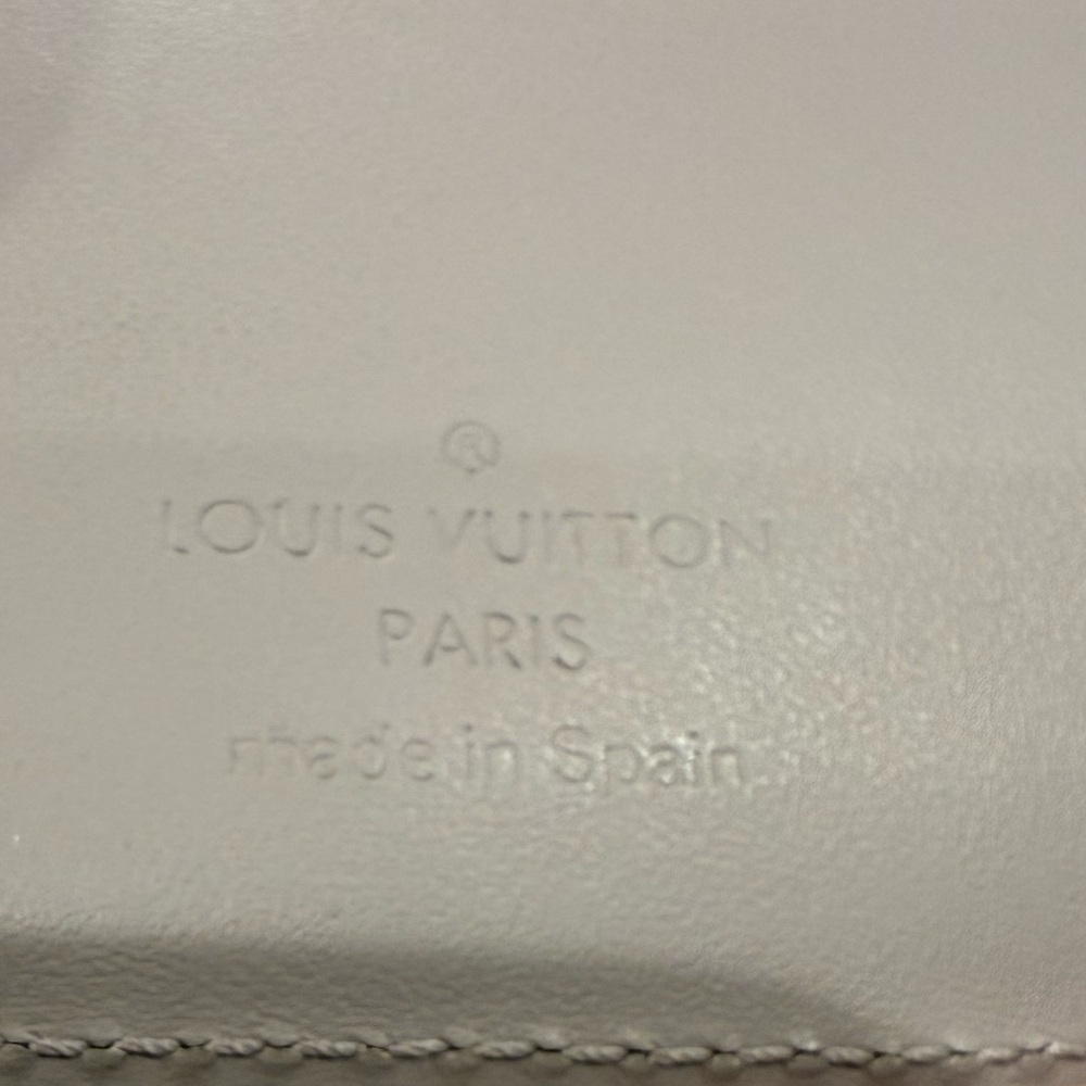 Louis Vuitton Grey Lilac EPI Notebook Agenda
Planner Wallet - Picture 9 of 13